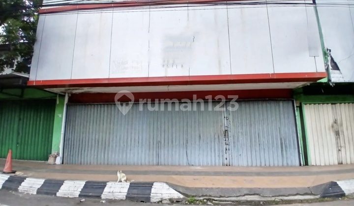 Two-Story Shop House for Rent in Downtown Semarang 1