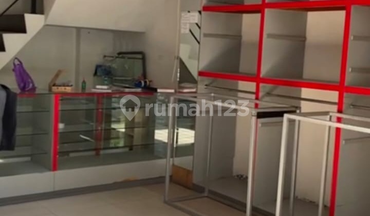 Ruko 2 Lantai Area Komersil Tengah Kota Dijual Cepat 2