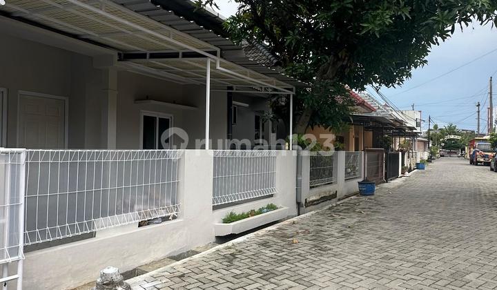 Ready-to-Occupy House for Quick Sale in East Semarang 1
