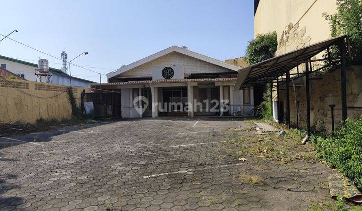 Disewakan Rumah Pinggir Jalan Citarum 887m² Siap Pakai 2