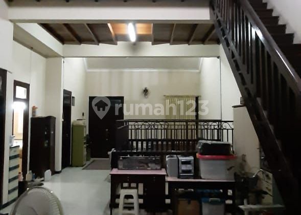 Jual Rumah Tengah Kota Semarang Siap Pakai 2 lantai 2