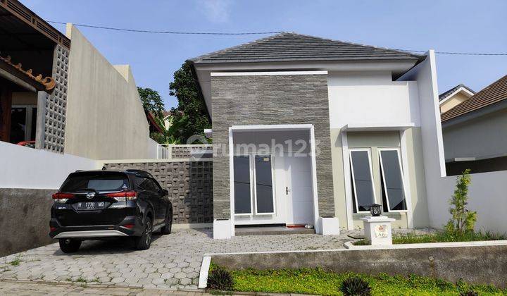 Disewakan Full Furnished Rumah konsep Villa di BSB 1