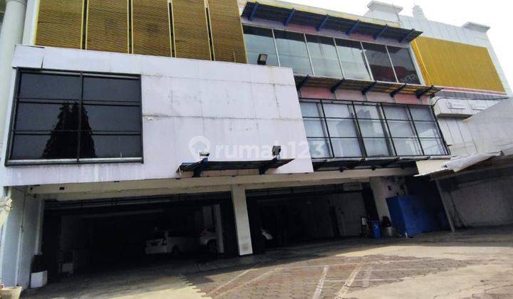 Disewakan Gedung jl. Pandanaran bagus lengkap lift dan eskalator 1