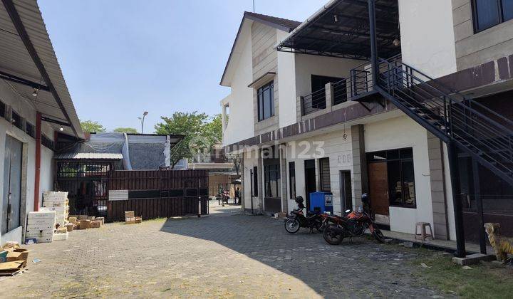 Disewakan Ruang Usaha 350m² pinggir Jalan Semarang Timur 2