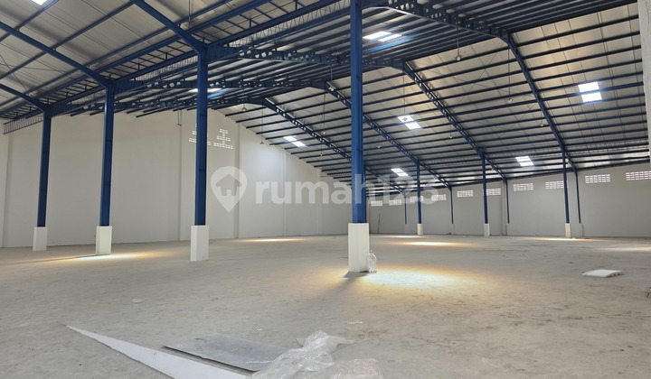 For Rent: New Warehouse in Industrial Area 2300m2 2