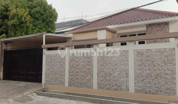 Jual Rumah Tengah Kota Siap Pakai 1