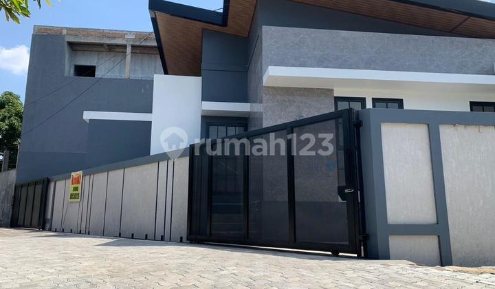 Dijual Rumah Siap Pakai Semi Furnish Puri Anjasmoro 1