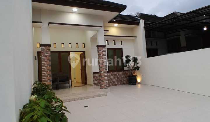 For Sale New Ready-to-Use House Cluster Near Pasadena 1