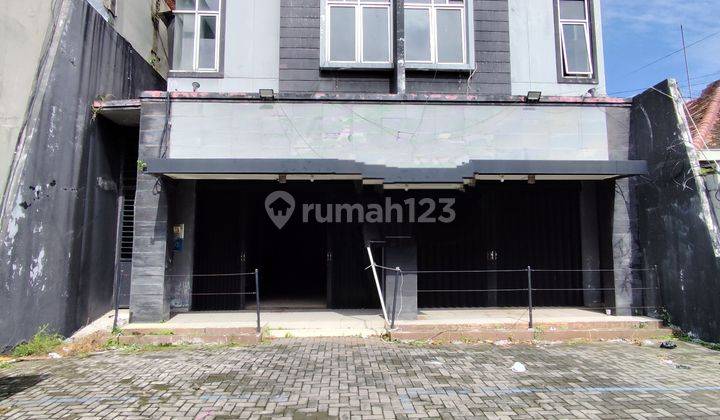 Disewakan Ruko 3 Lantai Singosari Cocok Untuk Kafe Dan Kantor 1