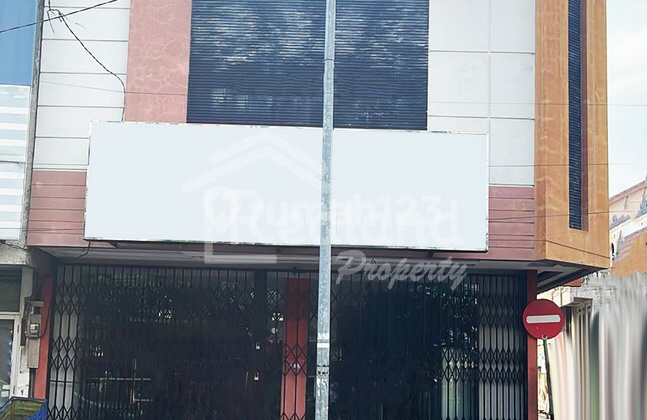 Ruko Hook di Daerah Pecinan Semarang Wn 5346J di Jl. Kh Wahid Hasyim, Semarang Tengah 1