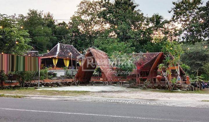 Ruang Usaha di Karangmojo , Gunungkidul , Yogyakarta Hl Ls 6867S 1