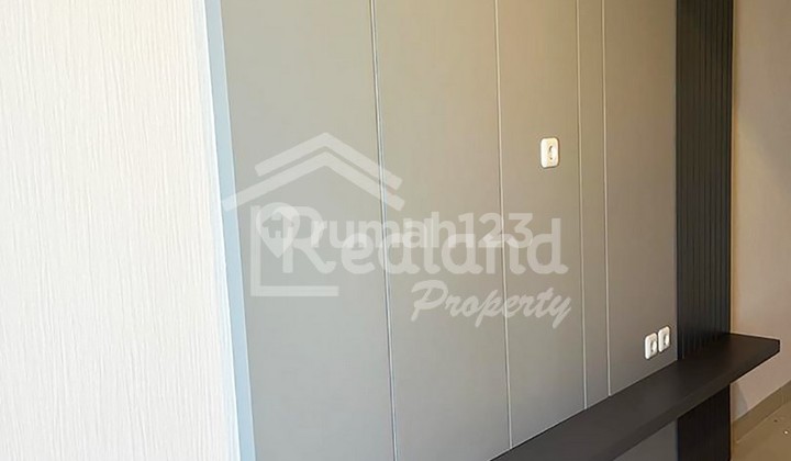 Apartemen Lafayette Lt 18 , Semarang ( Ln 7878 ) 2