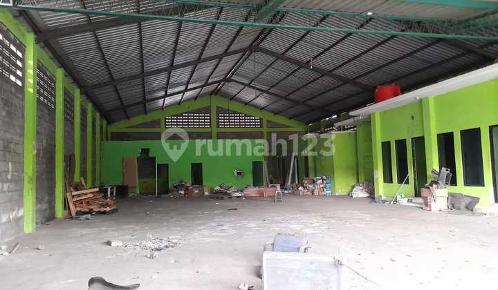 Gudang di Daerah Manyaran , Semarang Barat ( Ln 8268 ) 2