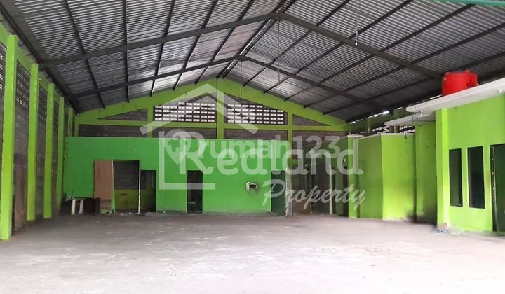 Gudang di daerah Manyaran , Semarang Barat ( Ln 8268 ) 1