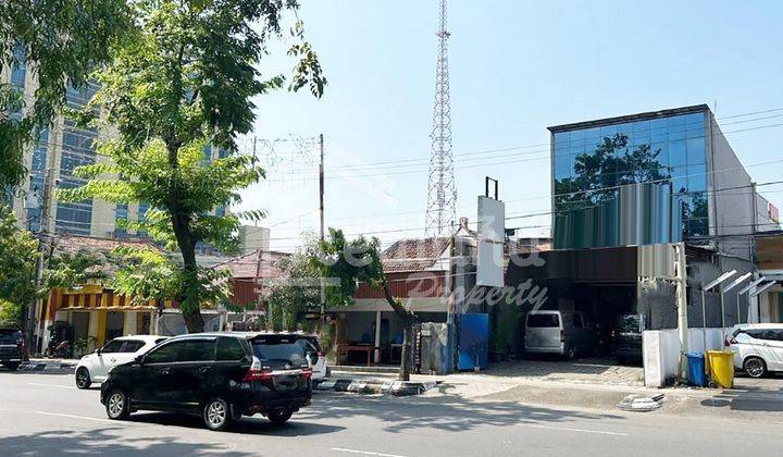 Ruang Usaha  strategis tengah kota Semarang siap jual di Gajahmada , Semarang ( Ln 7887)