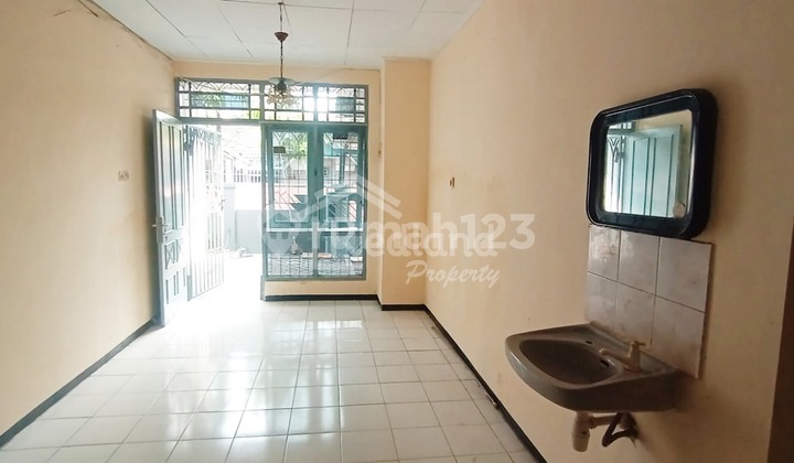 Rumah bagus Siap pakai di Semarang Indah, Semarang Ln 5110s 2