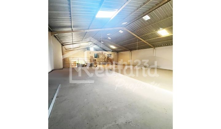 Gudang Bagus dan Siap pakai di arteri Yos Sudarso, Semarang ( Ln 8056S ) 2