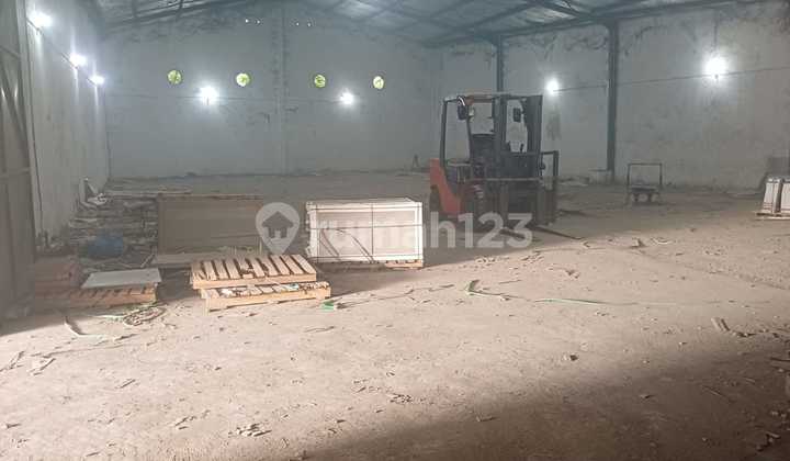 Warehouse on Soekarno Hatta Arterial Road, Semarang (Area 8245) 1