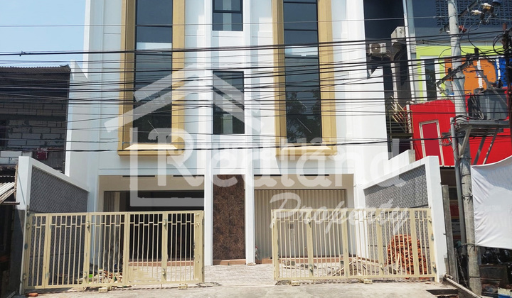 Ruko di Daerah Lamper , Semarang ( Ln 7879 )