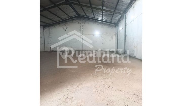 Gudang di Arteri Soekarno Hatta , Semarang ( Ln 8245 ) 2