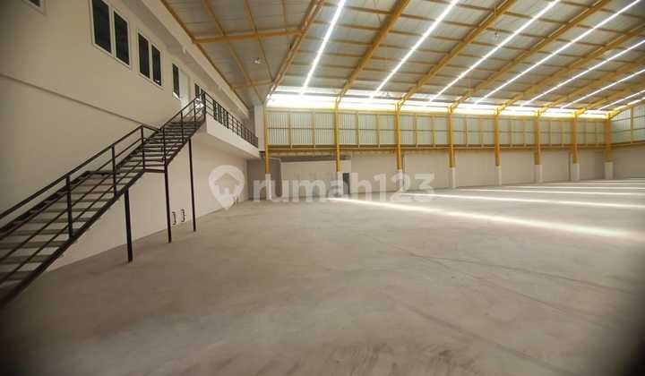 Gudang Baru Siap Pakai di Woltermonginsidi , Semarang Ln 6604 2