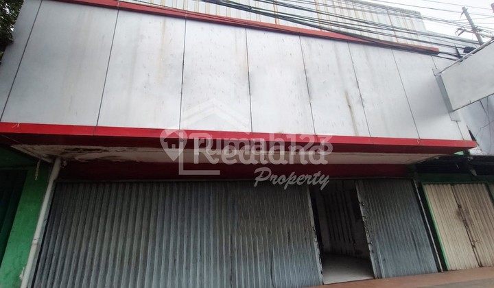 Strategic commercial building in the center of Semarang city, ready to use, for rent in Semarang (Area 7889). 1