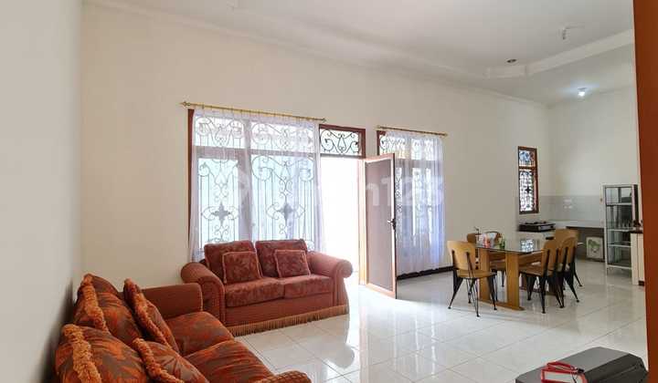House in Graha Estetika Banyumanik, Semarang, Ln 5340 2
