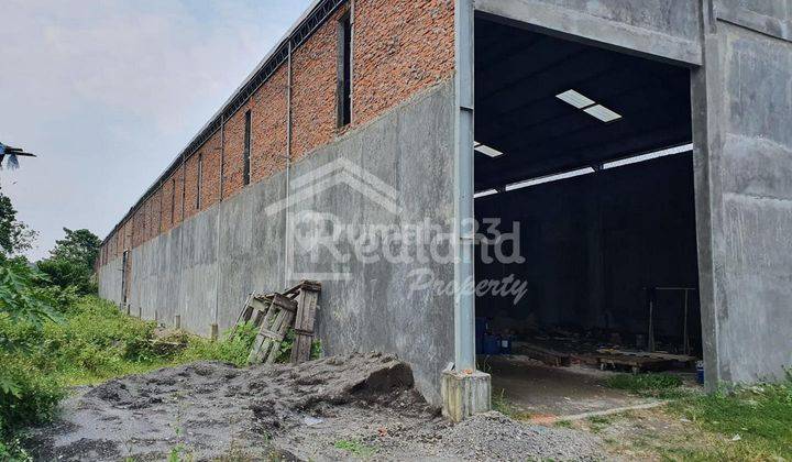 Gudang di Kic Gatot Subroto, Luas 1.500 M2, Baru, Vn 3786 1