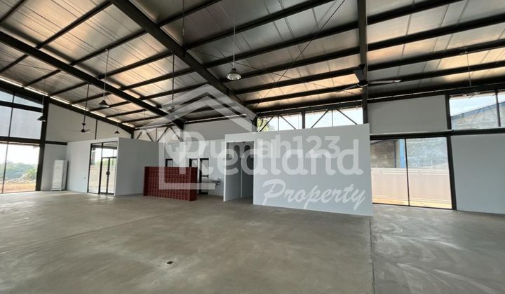 Gudang di Daerah Banyumanik , Semarang ( Vn 8465 ) 2