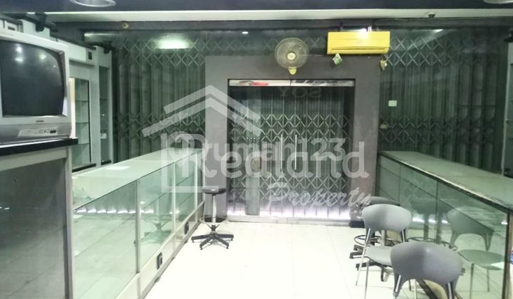 Ruko di Jl Jenderal Sudirman , Semarang ( Vn 8397 )