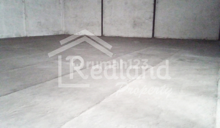 Gudang di Daerah Puspowarno , Semarang ( Vn 7849 ) 2