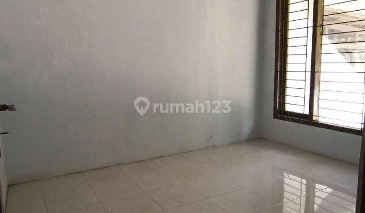 Rumah Disewakan di Jakasetia Sangat Strategis  2