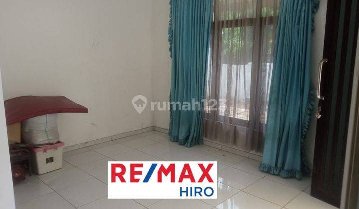 Rumah di Cluster Butuh Renovasi SHM di Taman Galaxy, Bekasi 2