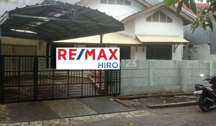 Rumah di Cluster Butuh Renovasi SHM di Taman Galaxy, Bekasi 1