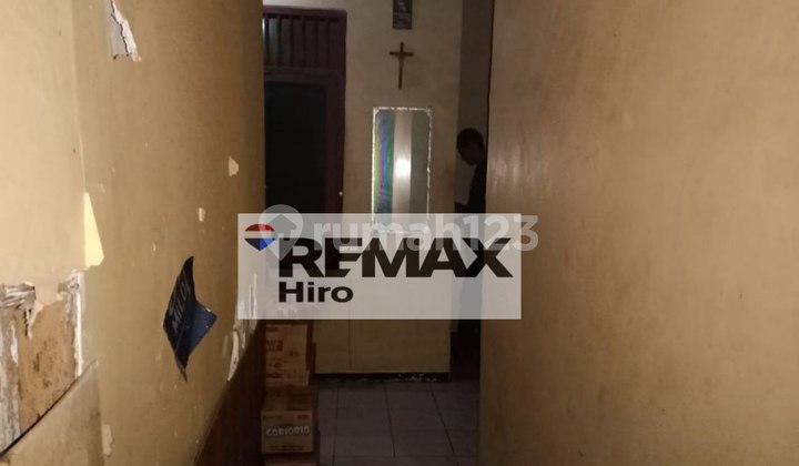 DIJUAL RUMAH BANGUNAN LAMA BEBAS BANJIR DI UTAN KAYU JAKARTA TIMUR 2