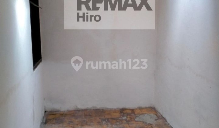 DIJUAL RUMAH SIAP[ HUNI DI KOMPLEK PERUMAHAN BEKASI JAYA INDAH 2