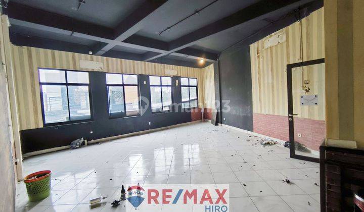 Disewakan Ruko Komersial Ada Roof Top Cocok Untuk Bisnis Kuliner, Lokasi Strategis di Pekayon 2