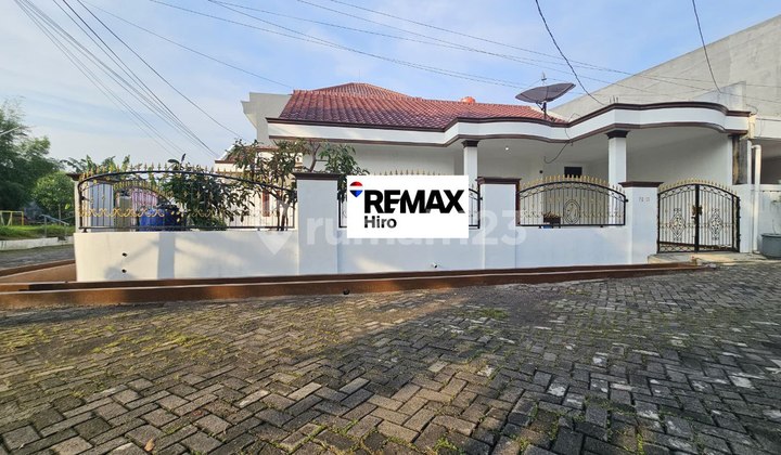 FOR SALE READY-TO-OCCUPY HOOK HOUSE IN HARAPAN INDAH, BEKASI