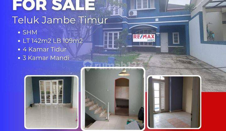 Dijual Rumah Manis Tembok Biru Halaman Luas di Perumahan Grand Taruma Karawang  1