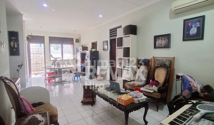 Dijual Rumah Semi Furnish Dekat Galaxy Bekasi 2