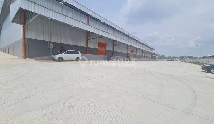 Disewakan Gudang di Delta Silicon 8 Lippo Cikarang Dgn Autolevelr 2