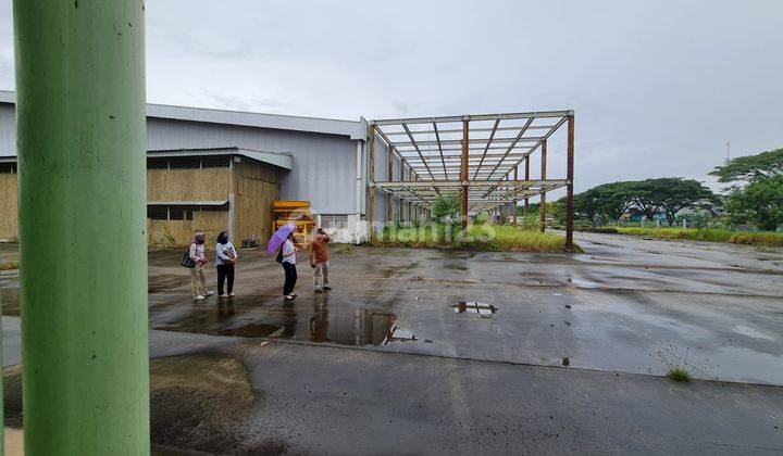 Gudang Pabrik Dilengkapi 3 Crane di Delta Silicon Cikarang, Murah 7