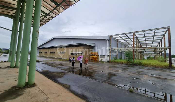 Gudang Pabrik Dilengkapi 3 Crane di Delta Silicon Cikarang, Murah 6
