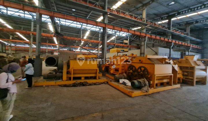 Gudang Pabrik Dilengkapi 3 Crane di Delta Silicon Cikarang, Murah 17