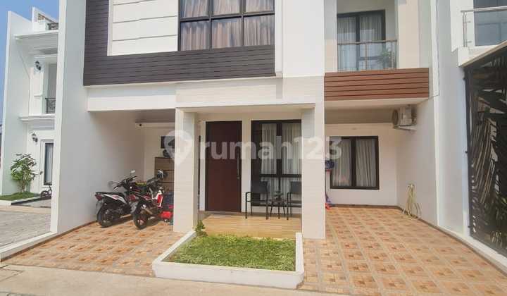 Exclusive 2 LT Akses Strategis Bebas Banjir di Jakarta Timur Exclusive 2 LT Akses Strategis Bebas Banjir di Jakarta Timur