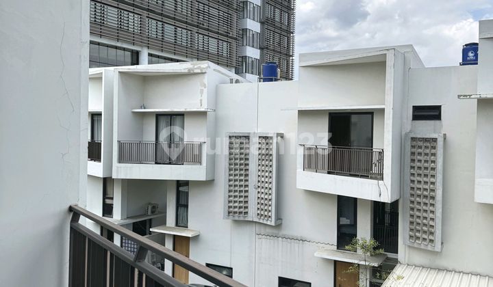 Rumah Modern Minimalis Dalam Cluster. Tangerang Selatan. Banten