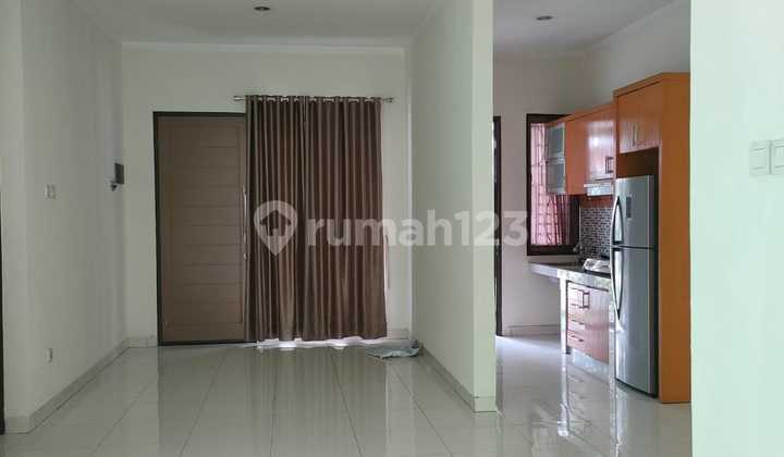 Minimalist House for Rent. Discovery Residence. Bintaro 2