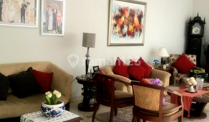 Sewa Rumah Cantik. Kebayoran. Bintaro Sewa Rumah Cantik. Kebayoran. Bintaro