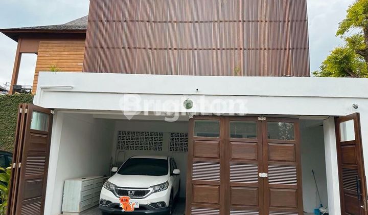 walking distance beach Villa Sanur 1