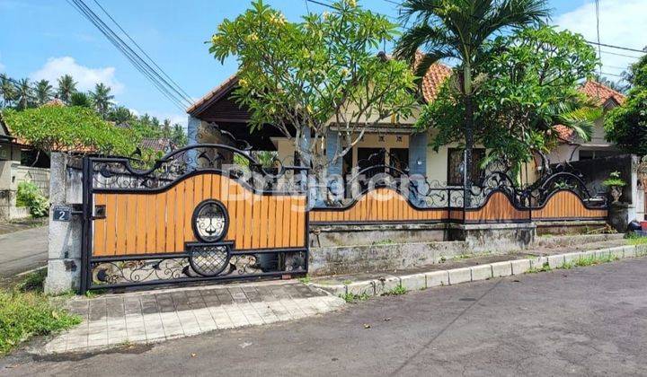 Rumah di dekat jalan Utama Ida bagus mantra. 1